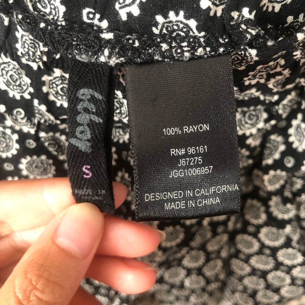 Patterned Shorts - Picture 3 of 3